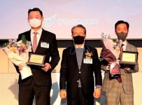 [유통가 투데이] 이마트24, 싱가포르에 1·2호점 잇따라 열어 外