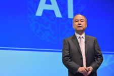 소프트뱅크 손정의, AI 사업 본격화…880조원 투자 목표