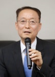 백운규 산업부장관, 주유소방문 최저임금 정착 ‘현장소통’