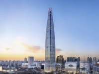 롯데, 롯데월드타워 담보로 내놓는다…“롯데케미칼 회사채 관련 시장 우려 불식”