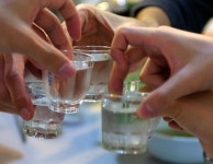 술자리 흡연과 함께 삼겹살에 소주를…대장암의 원인? 설마했다간