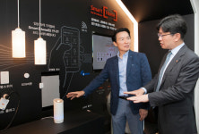 SK텔레콤, 스마트 오피스텔 확산 추진…우성건영과 맞손