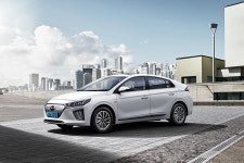 현대차, 더 뉴 아이오닉일렉트릭 출시…주행거리 35.5%↑