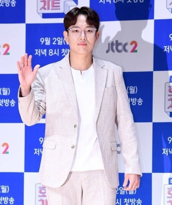 장성규, 한국시리즈 4차전 시구 각오 