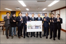전북은행, 본점 앞 승강장 ‘예술있는 버스승강장’ 탈바꿈
