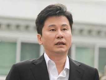 양현석, 기소 의견 검찰 송치…마약 수사 무마 위해 공익제보자 협박 혐의