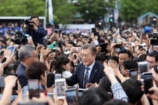 인물난 국민의힘, ‘문재인’이 필요하다