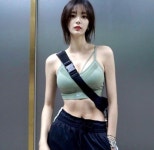 송다은 163cm·41kg, 체지방률 14%…온라인 달군 명품 몸매