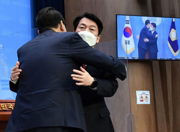 11일까지 단일화 결정할 것...권영세, 김문수에 단일화 압박
