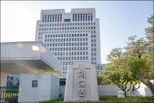 대법원, 여군 중위 성폭행 해군 대령 무죄 판결 파기 환송