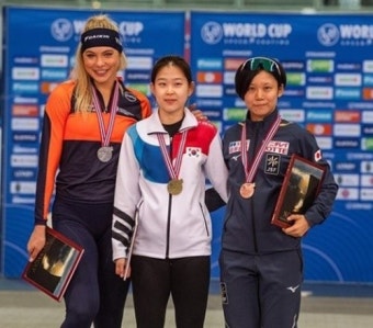 '이상화 후계자' 김민선, 월드컵 생애 첫 금메달 쾌거…여자 500m 우승