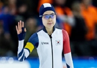 김민선, 4대륙선수권 500m 이어 1천m도 우승…남자 팀추월 金, 정재원도 2관왕