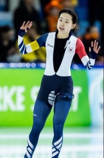 김민선, 월드컵 여자 500m 3연속 우승…'신 빙속여제' 금빛 질주 계속