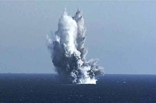 북, 무인 잠수정으로 수중 핵폭발 시험 “59시간 잠항 후 폭발”