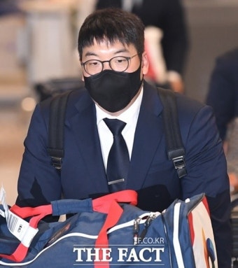 'WBC 음주 파문'에 김현수 대표팀 주장, 선수협 회장 명의로 사과