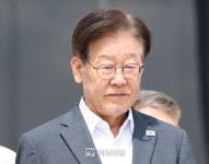 이재명 “검사 독재정권, 폭주막아야”…사퇴 요구는 외면