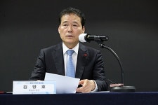 김영호, 조총련 접촉 조사에 “불요불급하면 신중할 때”