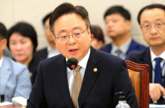 내년 의대 정원 2천명 늘린다…의사협회 강력 반발