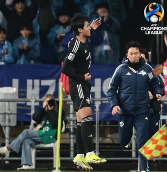 설영우 천금 결승골…울산, 2차전서 전북 1-0 꺾고 AFC 챔피언스리그 4강 진출