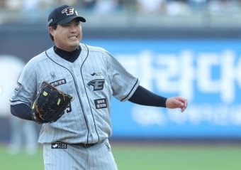 류현진 6이닝 무실점+노시환 15호포, 한화 KT전 스윕…김경문 감독 부임 후 3연승