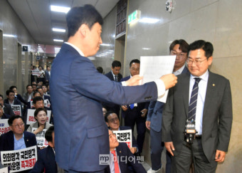 野 특검법 강행에 與 필리버스터…'극단의 정치' 가속화