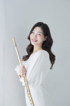 서정적이면서도 감각적인 플룻 연주 선보이는 김현경