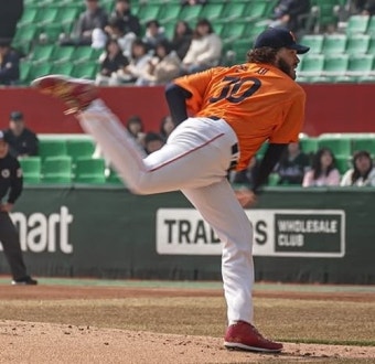 한화, 코디 폰세 6이닝 무실점 호투에도 불펜 방화로 13연승 눈물