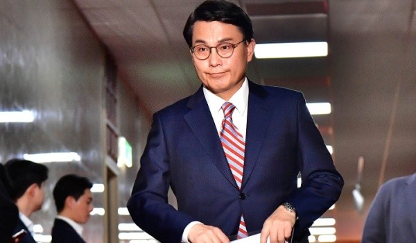헌재 재판관 지명 논란, 논쟁 계속될 전망