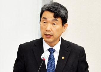 이주호 “유급·제적 철회 없다”…의대생 복귀 논란 선 긋기