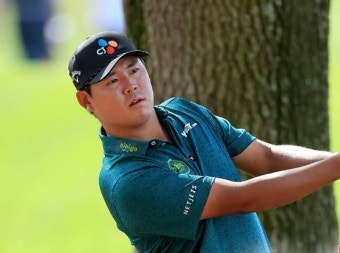 김시우 선수, PGA 찰스 슈와브 챌린지 2라운드에서 79계단 올라 공동 28위로 상승