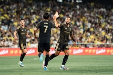 손흥민 9호 도움 기록했지만 첫 골은 또 불발, LAFC는 내슈빌에 져 리그 3연패