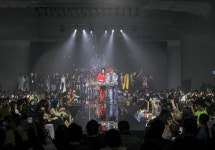 [K현장] 마스크 벗자 뜨거운 패션 열기…1천명 몰린 에스팀 패션쇼