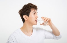 탈모 방지를 위해 챙겨 먹으면 좋은 음식 7