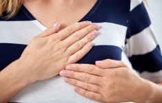 모유수유가 어려울 수 있는 함몰유두, 그 원인은?