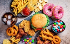 부모님이 패스트푸드 먹으면 말리는 이유