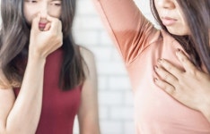 다한증과 암내는 다르다...에크린 땀샘 vs 아포크린 땀샘