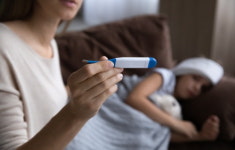 우리 아이, 고열 지속된다면? ‘여기’도 함께 살펴보세요