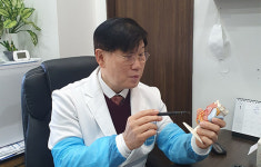 “갑자기 변한 목소리? 치료가 필요한 엄연한 ‘음성질환’입니다” [인터뷰] 이비인후과 전문의 안철민 원장