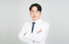 느닷없이 찾아오는 치매...완치는 불가능하지만, 조기 진단·치료가 핵심 [인터뷰]