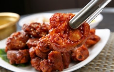 매운 음식 잘 먹는 사람 따로 있다…매운 맛, 건강에는 어떤 영향 끼칠까?