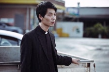 ‘곡성’의 폭발적인 에너지, 그리고 신성모독에 대하여