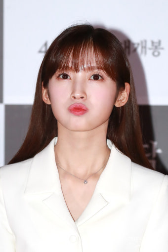 오마이걸 아린 '보는 사람 심장 떨리게 하는 츄~' [EM포토]