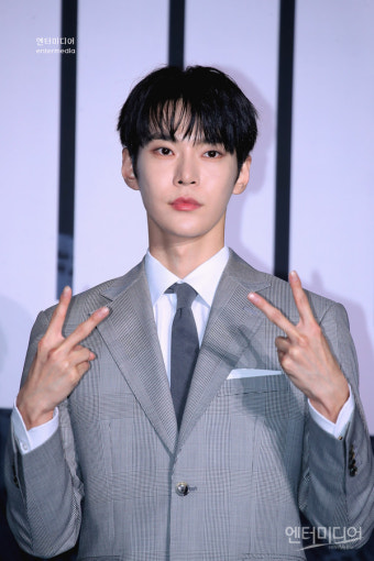 NCT127 도영 '소멸할것 같은 얼굴' [EM포토]