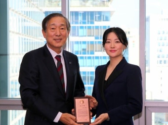 배우 이영애씨, 연세의료원에 1억 기부