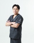 중년 눈성형, 기능과 미용 고려한 수술 필요해