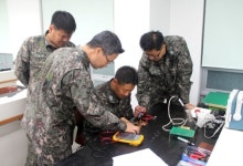 현대 전장 주도 정보통신 최고의 전문가 만든다