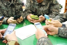 “손으로 Talk  Talk… 지워주세요”