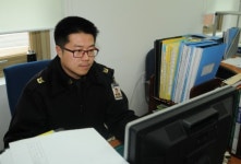 윗사람 섬김 오른손으로 아랫사람 베풂 왼손으로 12년째 남다른 선행