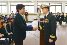 해군 장성단, 모교 찾아 따뜻한 후배 사랑 전달