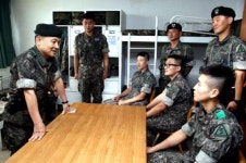 육군2작전사령관, 53사단 해안소초 경계근무 현장 방문